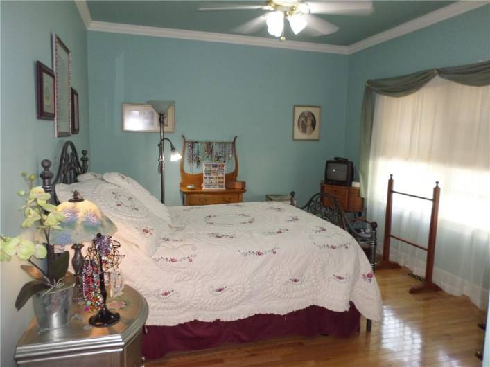 230 Crago Avenue, Waynesburg, PA 15370, 5 Bedrooms Bedrooms, 13 Rooms Rooms,4 BathroomsBathrooms,Residential,For Sale,Crago Avenue,0,1707514