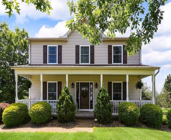 ContingentResidential 542 Bluegrass Dr, Canonsburg, PA 15317, 4 Bedrooms Bedrooms, 11 Rooms Rooms,2.2 BathroomsBathrooms,Residential,For Sale,Bluegrass Dr,0,1707611