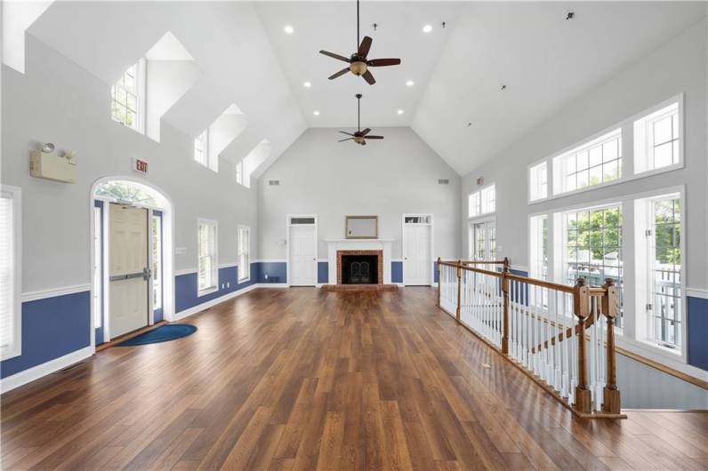 The clubhouse can be reserved for private partys.