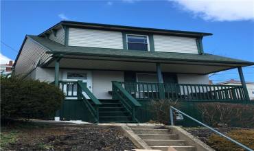 125 Pentland Ave, Pittsburgh, PA 15227, 2 Bedrooms Bedrooms, ,1 BathroomBathrooms,Lease,For Sale,Pentland Ave,1707622