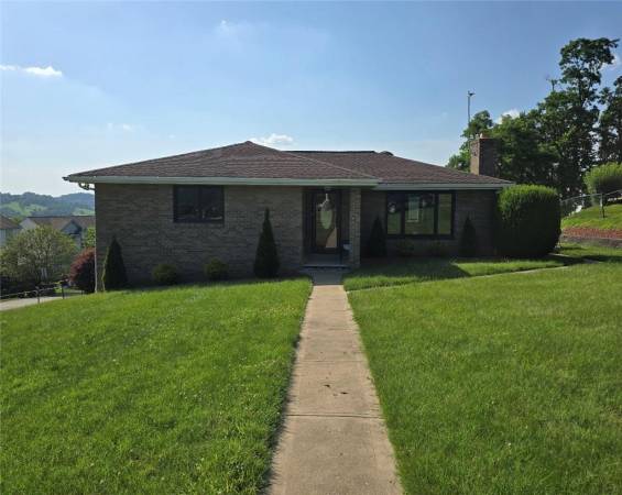 201 Joseph Dr, Canonsburg, PA 15317, 3 Bedrooms Bedrooms, ,2 BathroomsBathrooms,Residential,For Sale,Joseph Dr,1707816