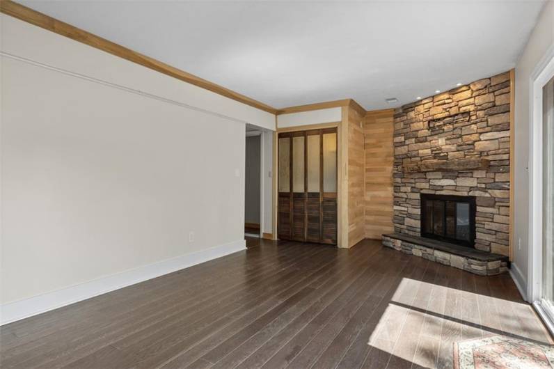 1402 Magnolia Ct., Bethel Park, PA 15102, 2 Bedrooms Bedrooms, 6 Rooms Rooms,2.1 BathroomsBathrooms,Residential,For Sale,Magnolia Ct.,1707819