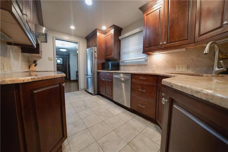 2673 Santa Barbara Dr, Bethel Park, PA 15102, 4 Bedrooms Bedrooms, 11 Rooms Rooms,2 BathroomsBathrooms,Residential,For Sale,Santa Barbara Dr,1707874