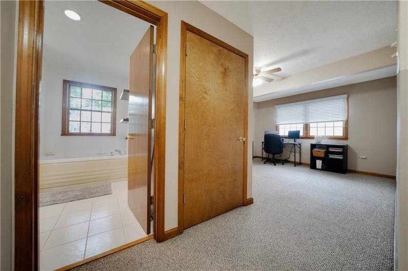 2673 Santa Barbara Dr, Bethel Park, PA 15102, 4 Bedrooms Bedrooms, 11 Rooms Rooms,2 BathroomsBathrooms,Residential,For Sale,Santa Barbara Dr,1707874
