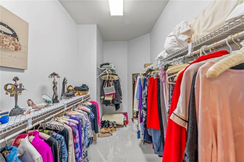 Owners Suite Walk-In Closet 803 Sheriffs Court