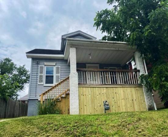 ActiveResidential 229 Glenn Ave, Canonsburg, PA 15317, 3 Bedrooms Bedrooms, 7 Rooms Rooms,1 BathroomBathrooms,Residential,For Sale,Glenn Ave,1707390