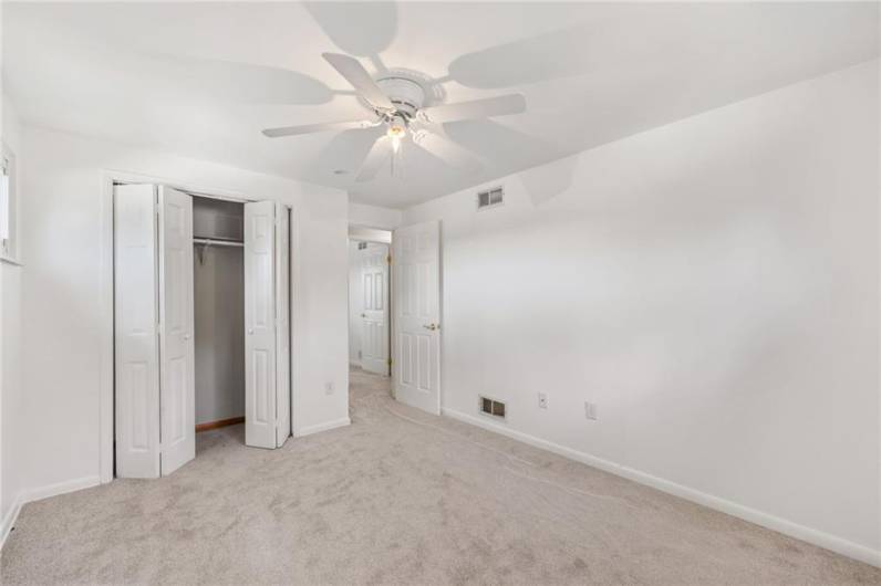 Fifth bedroom