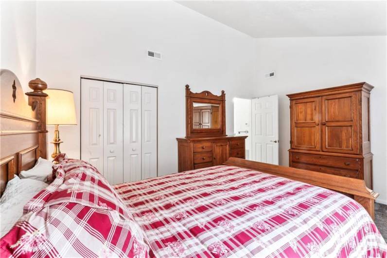 149 Greenwood Dr, Canonsburg, PA 15317, 1 Bedroom Bedrooms, 3 Rooms Rooms,1 BathroomBathrooms,Residential,For Sale,Greenwood Dr,1708086