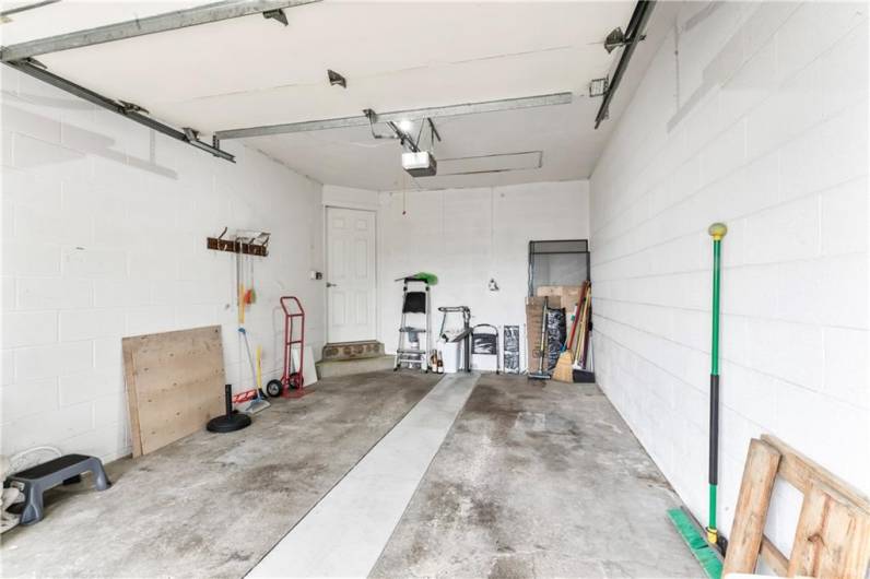 149 Greenwood Dr, Canonsburg, PA 15317, 1 Bedroom Bedrooms, 3 Rooms Rooms,1 BathroomBathrooms,Residential,For Sale,Greenwood Dr,1708086