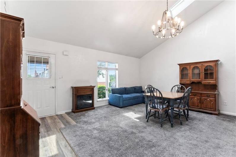 149 Greenwood Dr, Canonsburg, PA 15317, 1 Bedroom Bedrooms, 3 Rooms Rooms,1 BathroomBathrooms,Residential,For Sale,Greenwood Dr,1708086