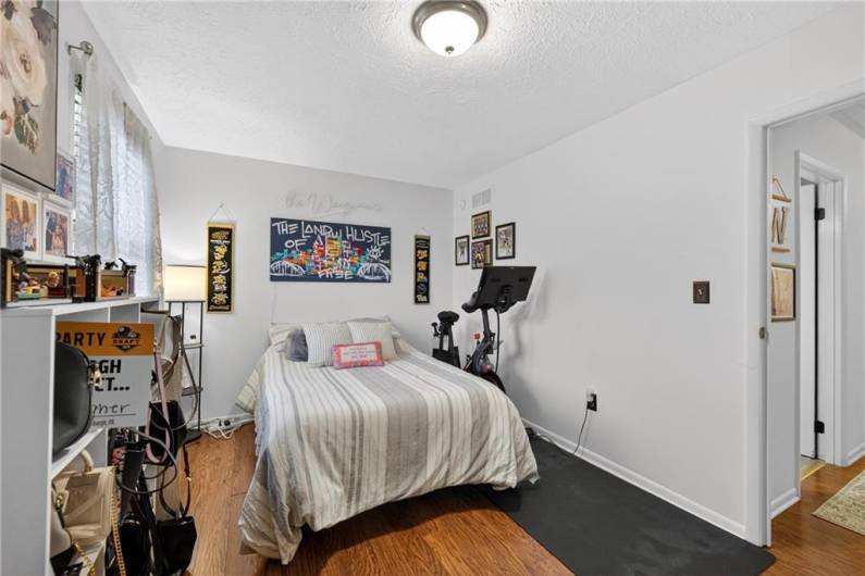 2nd Bedroom