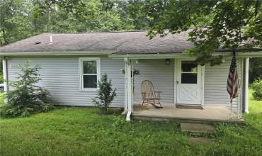 223 Park Ave, Bruin, PA 16022, 2 Bedrooms Bedrooms, ,1 BathroomBathrooms,Residential,For Sale,Park Ave,1709225