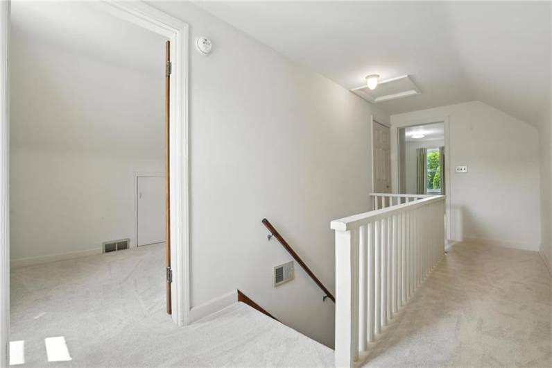 Stairway to upstairs with new carpet