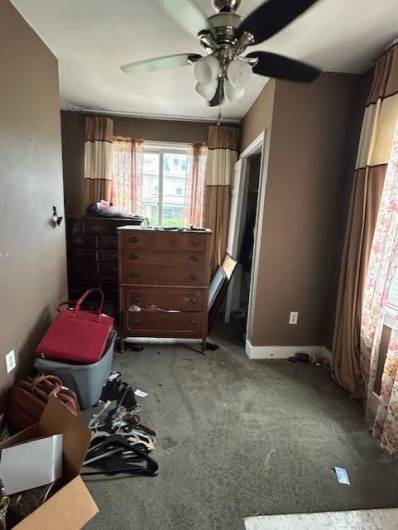 or bedroom/office