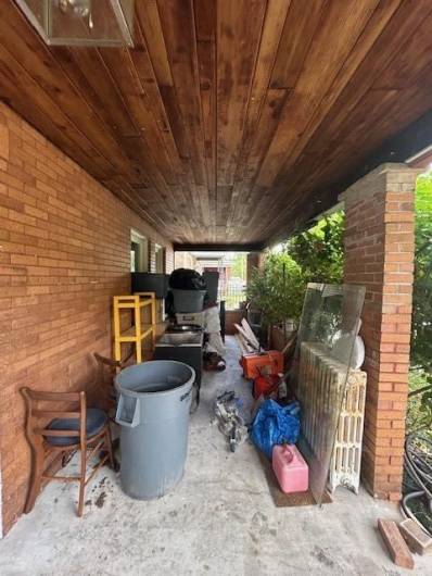 Front porch area