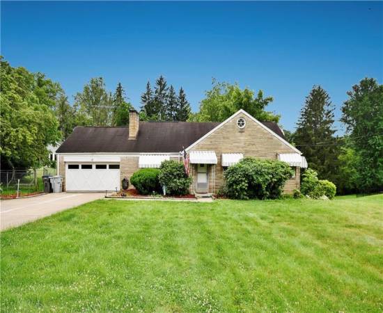 ActiveResidential Welcome home to this sweet Cap Cod!