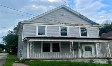 5 Hacker Ave, Jeannette, PA 15644, 3 Bedrooms Bedrooms, ,1.1 BathroomsBathrooms,Residential,For Sale,Hacker Ave,1709688