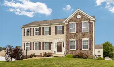 421 Colt Cir, Clinton, PA 15026, 4 Bedrooms Bedrooms, 11 Rooms Rooms,2.1 BathroomsBathrooms,Residential,For Sale,Colt Cir,1709691