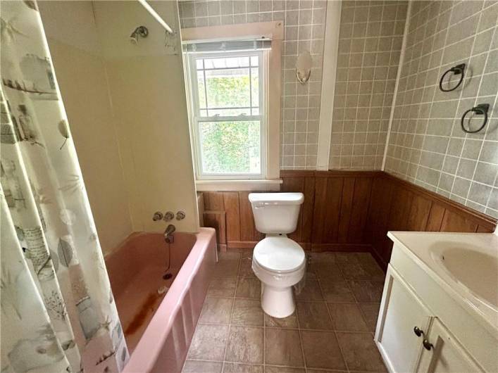 Full Bathroom on 2nd Level