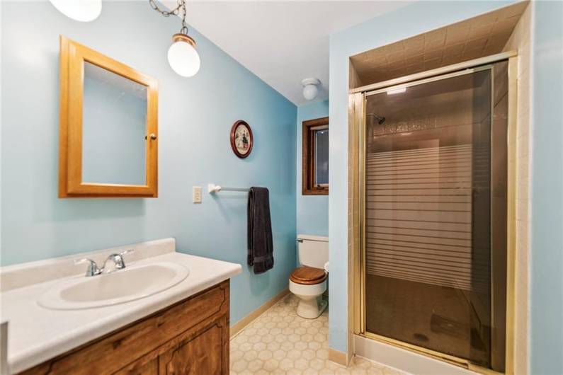 12219 ROTH DR., IRWIN, PA 15642, 5 Bedrooms Bedrooms, 13 Rooms Rooms,3.1 BathroomsBathrooms,Residential,For Sale,ROTH DR.,0,1709727