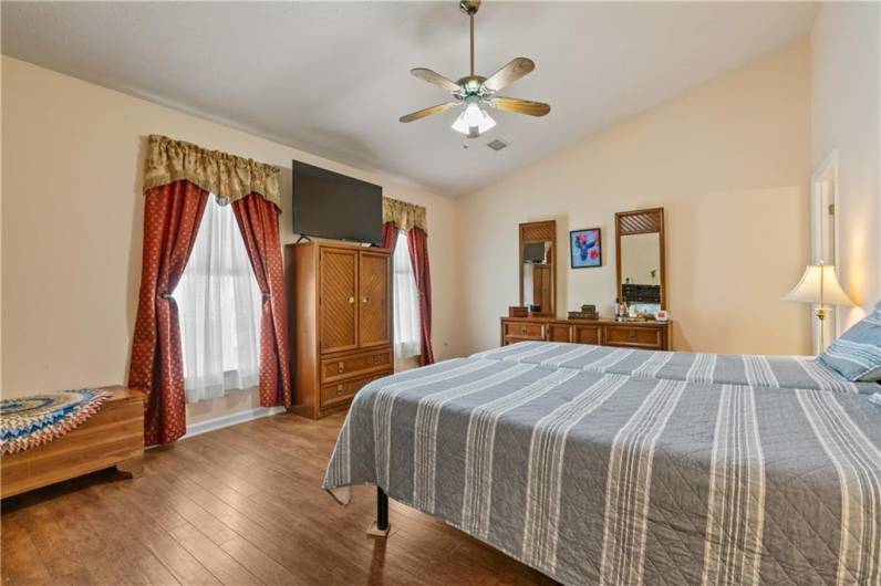 348 Treetop Dr, Canonsburg, PA 15317, 3 Bedrooms Bedrooms, 9 Rooms Rooms,2.1 BathroomsBathrooms,Residential,For Sale,Treetop Dr,0,1709747