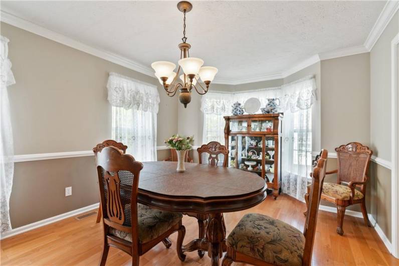 348 Treetop Dr, Canonsburg, PA 15317, 3 Bedrooms Bedrooms, 9 Rooms Rooms,2.1 BathroomsBathrooms,Residential,For Sale,Treetop Dr,0,1709747