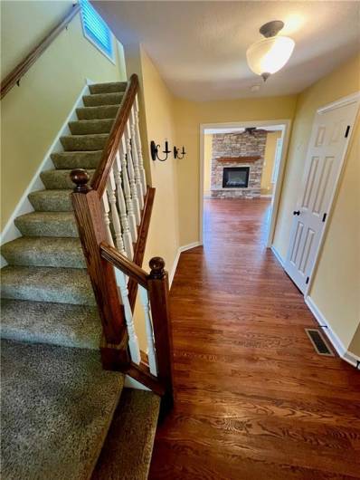 4019 Winterberry Ct, Canonsburg, PA 15317, 4 Bedrooms Bedrooms, ,2.2 BathroomsBathrooms,Residential,For Sale,Winterberry Ct,1709820