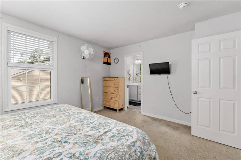 249 Persimmon Ln, Canonsburg, PA 15317, 3 Bedrooms Bedrooms, 9 Rooms Rooms,2.1 BathroomsBathrooms,Residential,For Sale,Persimmon Ln,1709859
