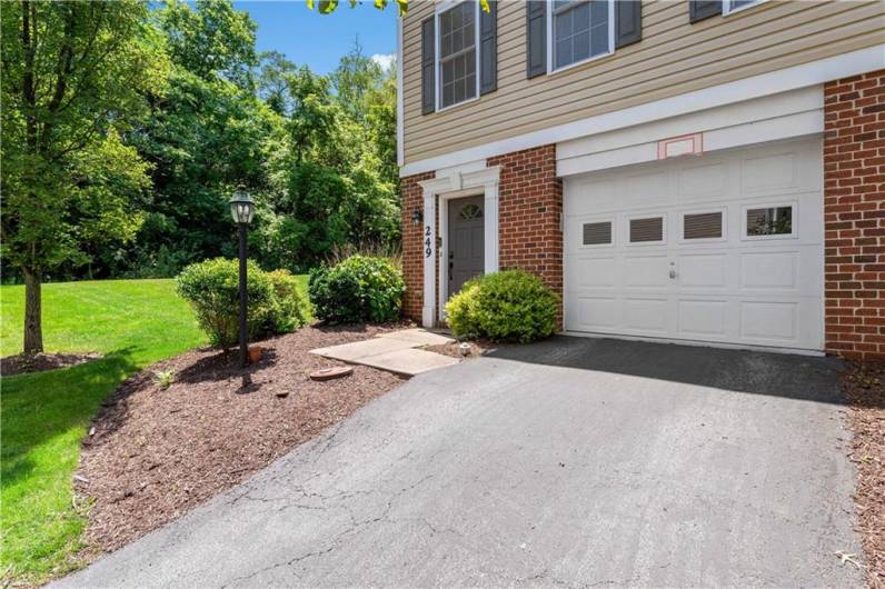 249 Persimmon Ln, Canonsburg, PA 15317, 3 Bedrooms Bedrooms, 9 Rooms Rooms,2.1 BathroomsBathrooms,Residential,For Sale,Persimmon Ln,1709859