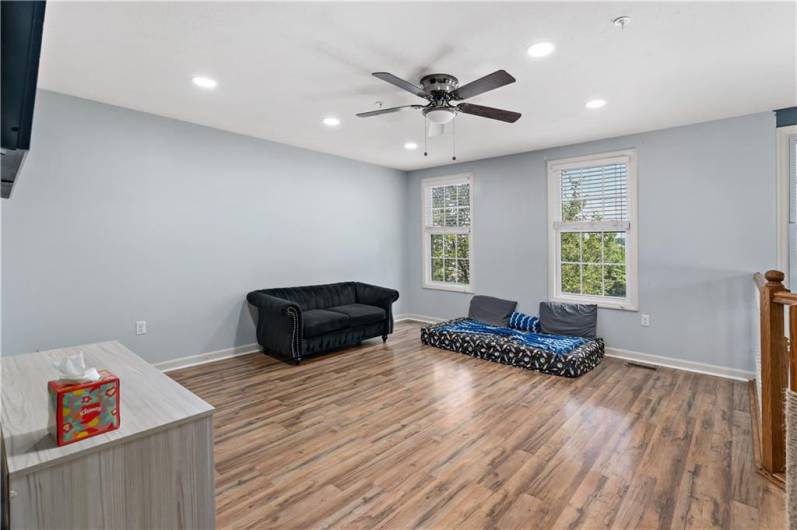 249 Persimmon Ln, Canonsburg, PA 15317, 3 Bedrooms Bedrooms, 9 Rooms Rooms,2.1 BathroomsBathrooms,Residential,For Sale,Persimmon Ln,1709859