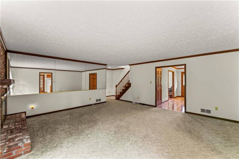 110 Tanglewood Dr, Peters Twp, PA 15317, 5 Bedrooms Bedrooms, 13 Rooms Rooms,2.2 BathroomsBathrooms,Residential,For Sale,Tanglewood Dr,1709868