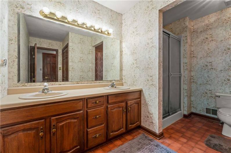 110 Tanglewood Dr, Peters Twp, PA 15317, 5 Bedrooms Bedrooms, 13 Rooms Rooms,2.2 BathroomsBathrooms,Residential,For Sale,Tanglewood Dr,1709868