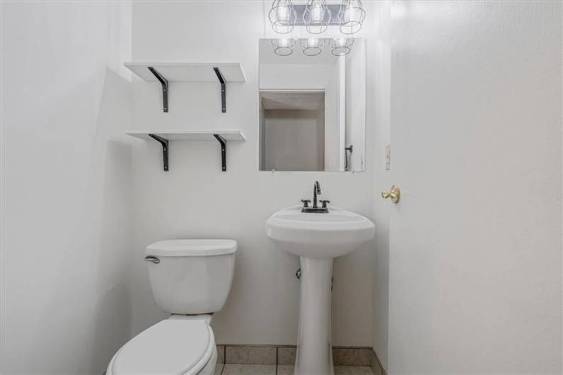 226 Glen Spring Cir, Canonsburg, PA 15317, 2 Bedrooms Bedrooms, 8 Rooms Rooms,1.1 BathroomsBathrooms,Residential,For Sale,Glen Spring Cir,1709930