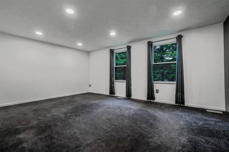 226 Glen Spring Cir, Canonsburg, PA 15317, 2 Bedrooms Bedrooms, 8 Rooms Rooms,1.1 BathroomsBathrooms,Residential,For Sale,Glen Spring Cir,1709930
