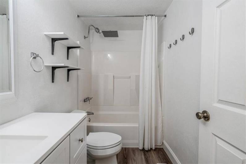 226 Glen Spring Cir, Canonsburg, PA 15317, 2 Bedrooms Bedrooms, 8 Rooms Rooms,1.1 BathroomsBathrooms,Residential,For Sale,Glen Spring Cir,1709930