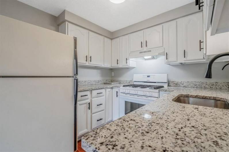 226 Glen Spring Cir, Canonsburg, PA 15317, 2 Bedrooms Bedrooms, 8 Rooms Rooms,1.1 BathroomsBathrooms,Residential,For Sale,Glen Spring Cir,1709930