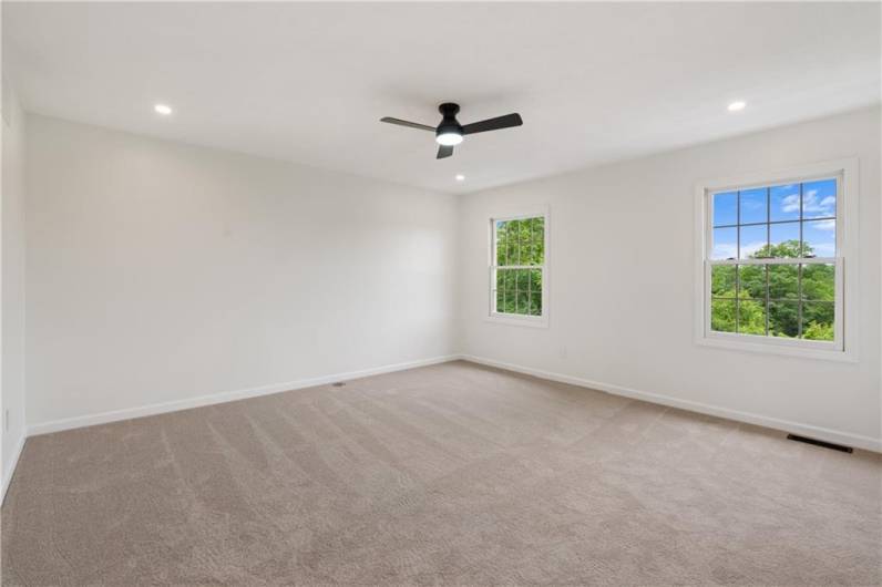 1278 Meadowbrook Drive, Canonsburg, PA 15317, 3 Bedrooms Bedrooms, 8 Rooms Rooms,2.1 BathroomsBathrooms,Residential,For Sale,Meadowbrook Drive,1710033