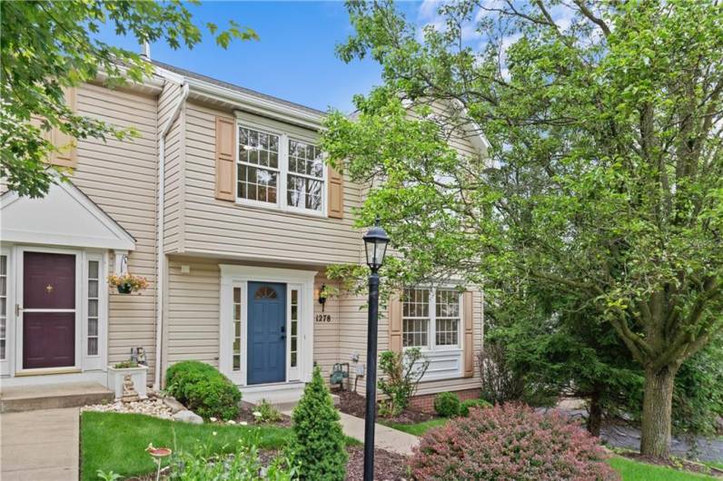 1278 Meadowbrook Drive, Canonsburg, PA 15317, 3 Bedrooms Bedrooms, 8 Rooms Rooms,2.1 BathroomsBathrooms,Residential,For Sale,Meadowbrook Drive,1710033