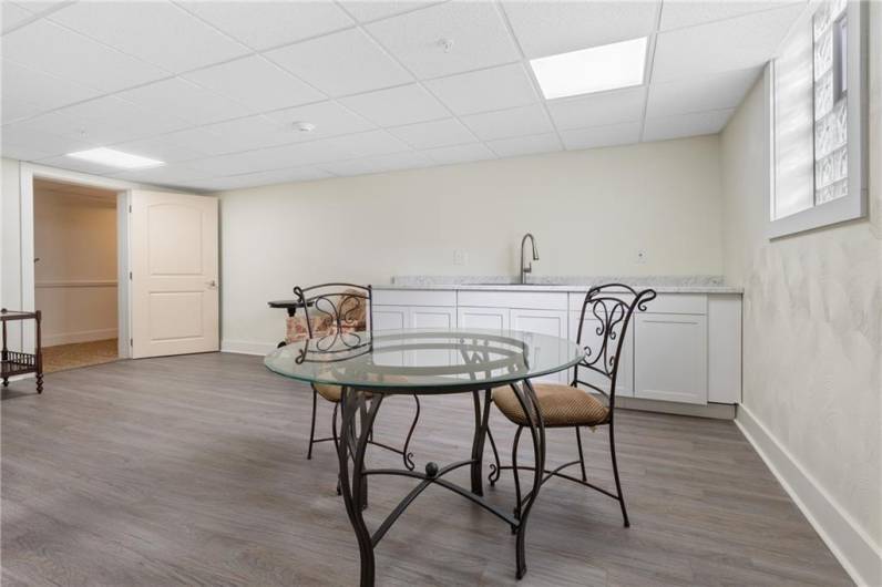 5900 Babcock Blvd, Pittsburgh, PA 15237, 2 Bedrooms Bedrooms, ,1 BathroomBathrooms,Residential,For Sale,Babcock Blvd,0,1709775