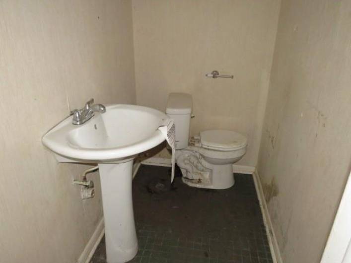 2888 Cherry St, Bethel Park, PA 15102, 3 Bedrooms Bedrooms, ,3.2 BathroomsBathrooms,Residential,For Sale,Cherry St,1694316