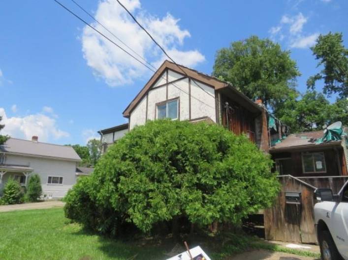 2888 Cherry St, Bethel Park, PA 15102, 3 Bedrooms Bedrooms, ,3.2 BathroomsBathrooms,Residential,For Sale,Cherry St,1694316