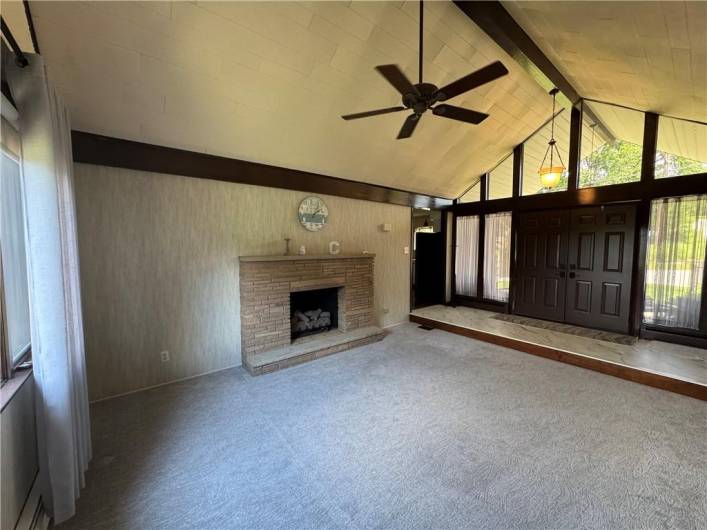 Living room-cathedral ceilings gas fireplace