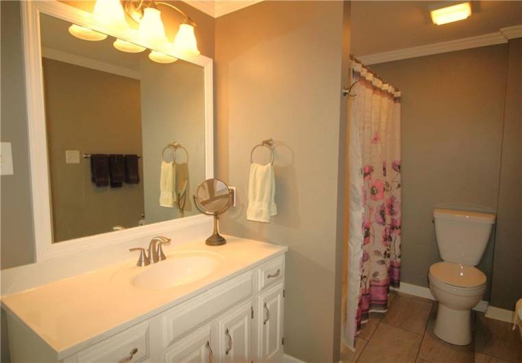 2ND FULL BATHROOM