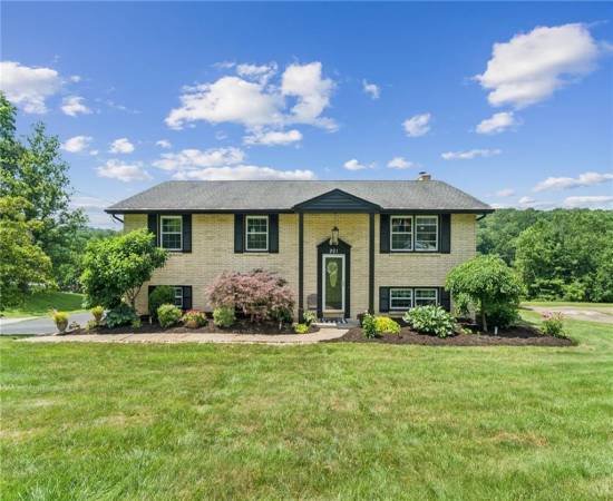ContingentResidential 201 Edgewood Dr, Canonsburg, PA 15317, 3 Bedrooms Bedrooms, ,2.1 BathroomsBathrooms,Residential,For Sale,Edgewood Dr,0,1710504