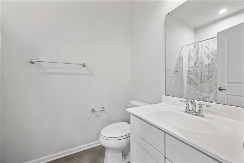1208 Clear Springs Dr, Canonsburg, PA 15317, 3 Bedrooms Bedrooms, 8 Rooms Rooms,2.1 BathroomsBathrooms,Residential,For Sale,Clear Springs Dr,1710570