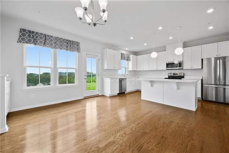 1208 Clear Springs Dr, Canonsburg, PA 15317, 3 Bedrooms Bedrooms, 8 Rooms Rooms,2.1 BathroomsBathrooms,Residential,For Sale,Clear Springs Dr,1710570