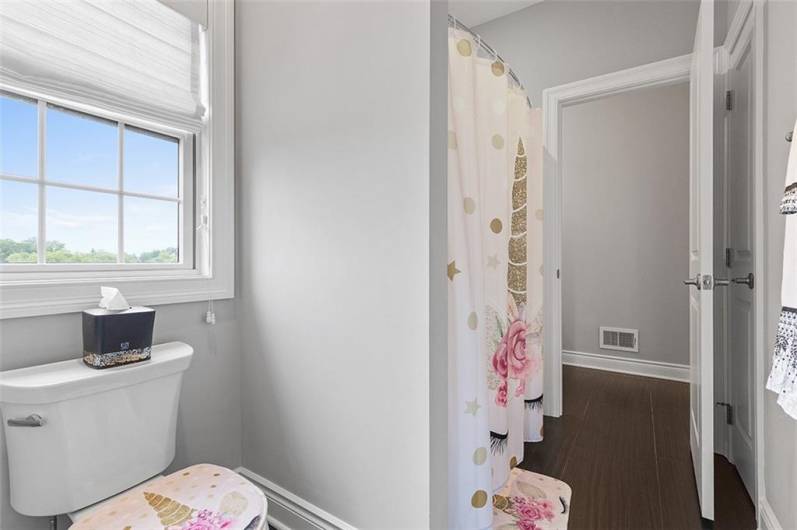 197 Wellington, Canonsburg, PA 15317, 4 Bedrooms Bedrooms, 12 Rooms Rooms,3.2 BathroomsBathrooms,Residential,For Sale,Wellington,1710524