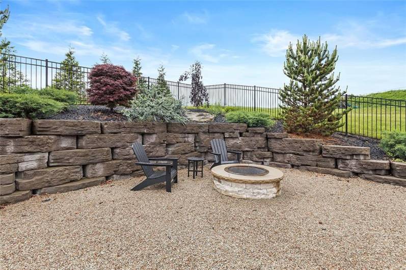 197 Wellington, Canonsburg, PA 15317, 4 Bedrooms Bedrooms, 12 Rooms Rooms,3.2 BathroomsBathrooms,Residential,For Sale,Wellington,1710524