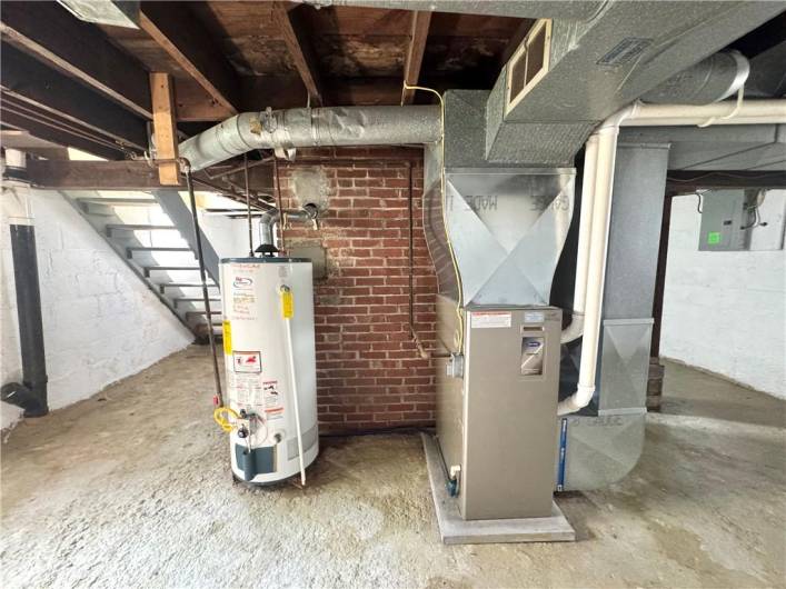 326 Waugh Ave., New Wilmington, PA 16142, 2 Bedrooms Bedrooms, 5 Rooms Rooms,1 BathroomBathrooms,Residential,For Sale,Waugh Ave.,0,1710658