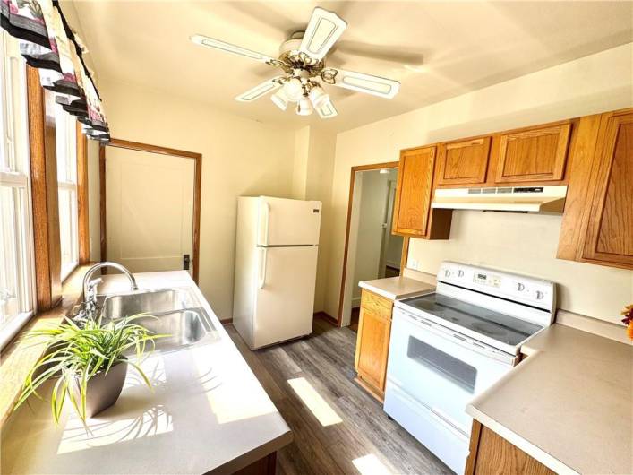clean - vinyl flooring